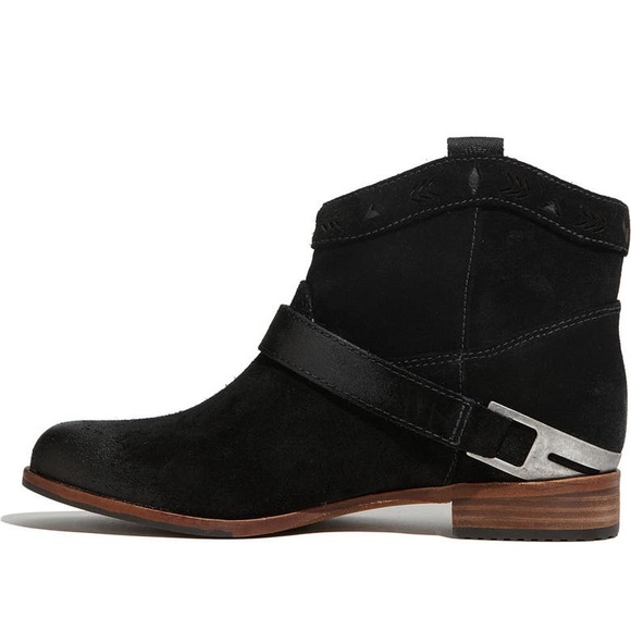 {UGG} Australia 'Austin' Suede Ankle Boots - Picture 16 of 16